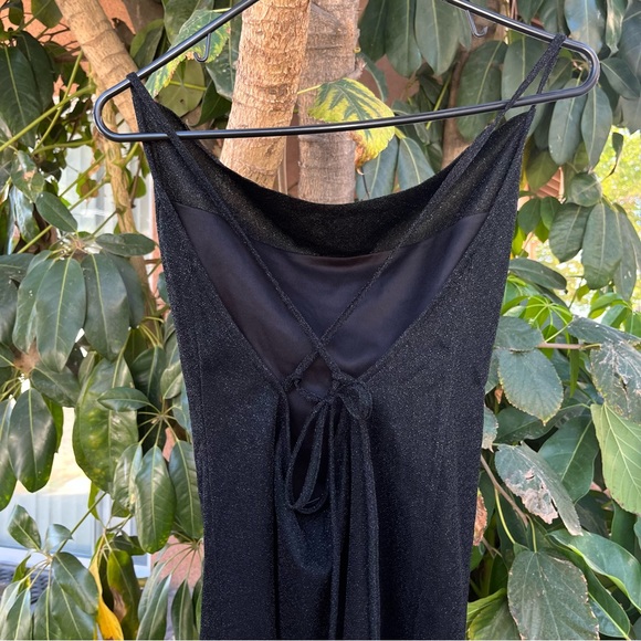 NWT SNDYS KENNY DRESS - BLACK! - Picture 4 of 8